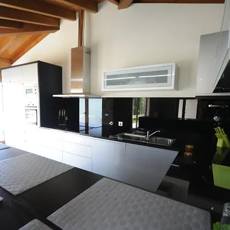 Villa Sleeps 7 With Pool Air Con And Wifi