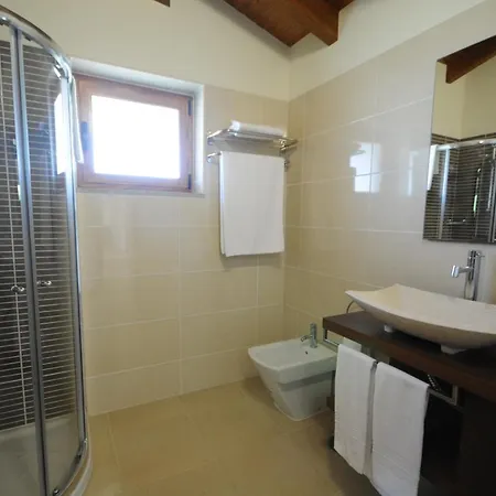 Sleeps 7 With Pool Air Con And Wifi *