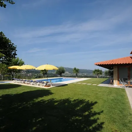 Villa Sleeps 7 With Pool Air Con And Wifi Balugães